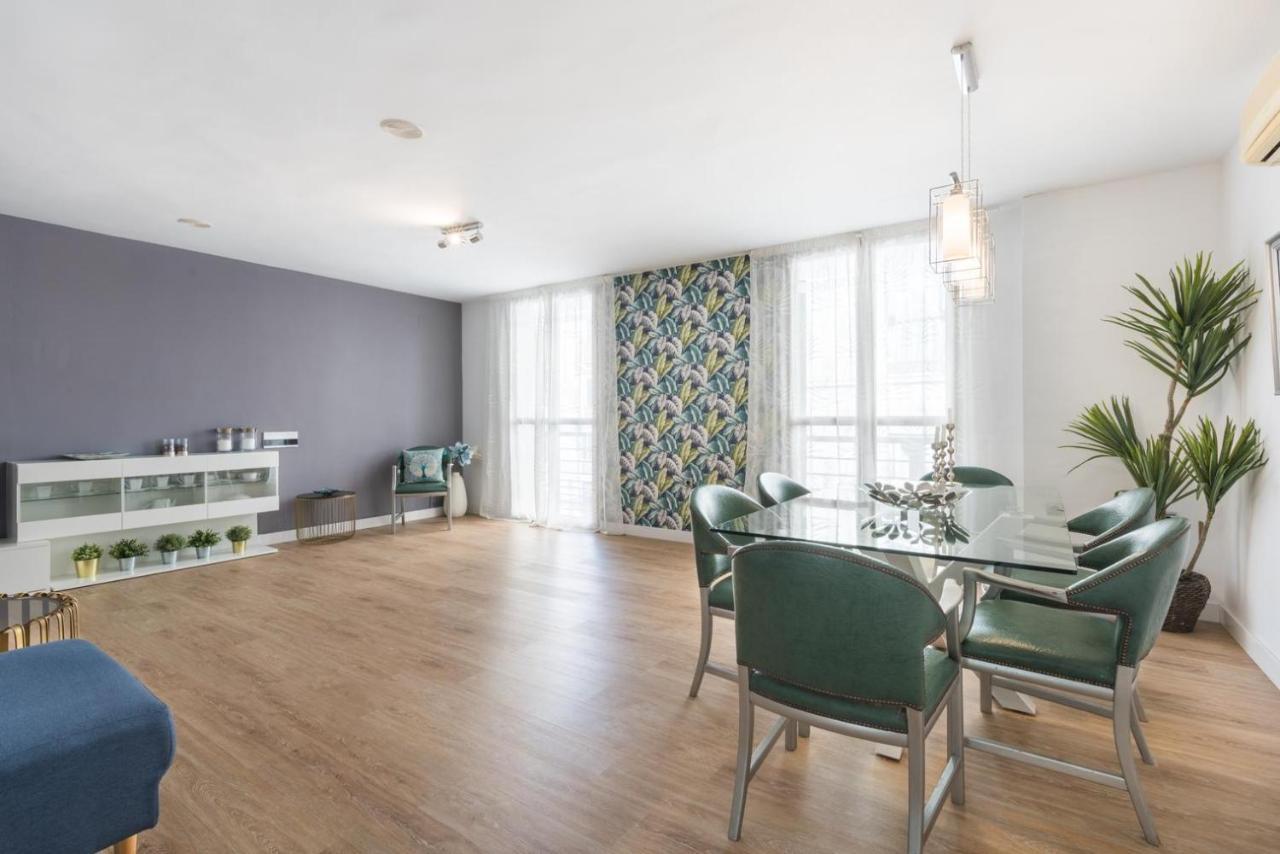 Apartamento Moderno Calle Larios Малага Екстер'єр фото