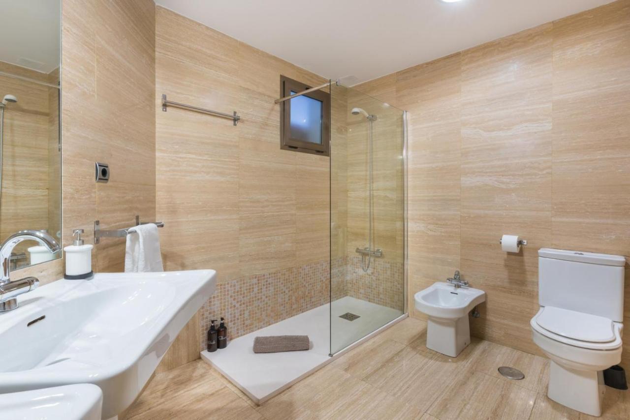 Apartamento Moderno Calle Larios Малага Екстер'єр фото