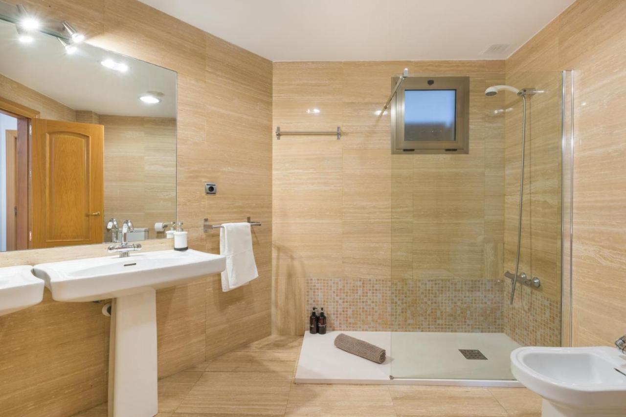 Apartamento Moderno Calle Larios Малага Екстер'єр фото