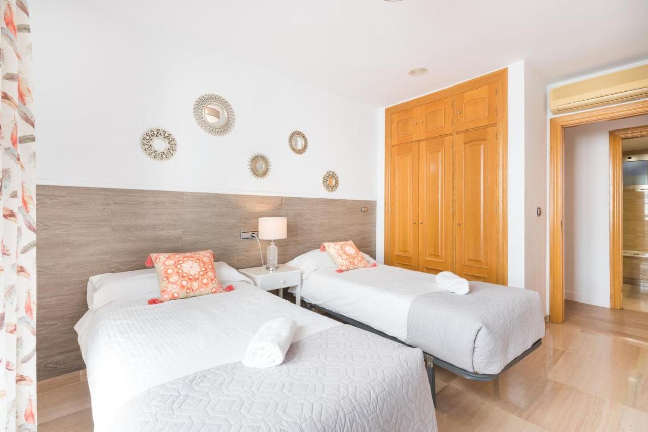 Apartamento Moderno Calle Larios Малага Екстер'єр фото